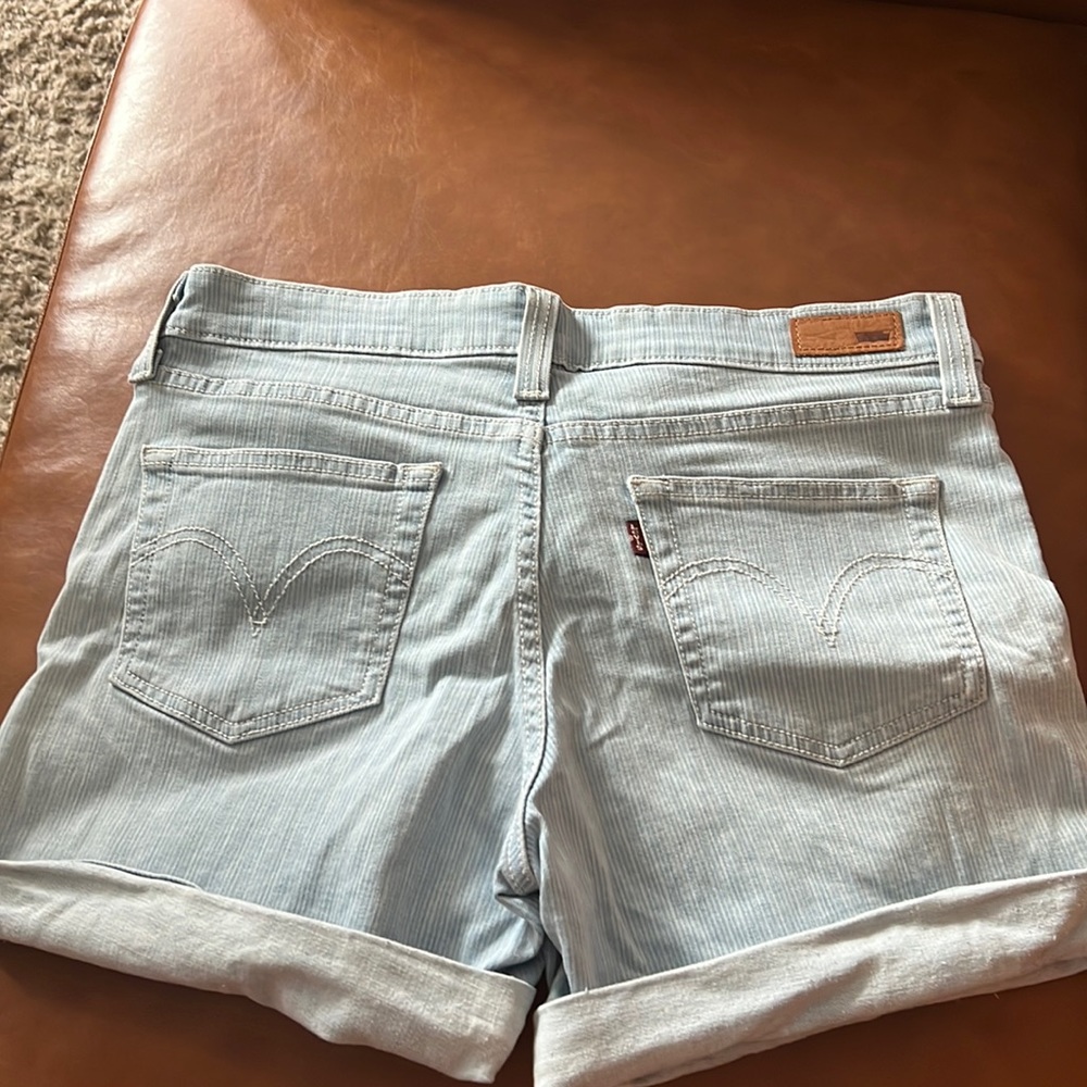 Levi’s jean shorts waist size = 30